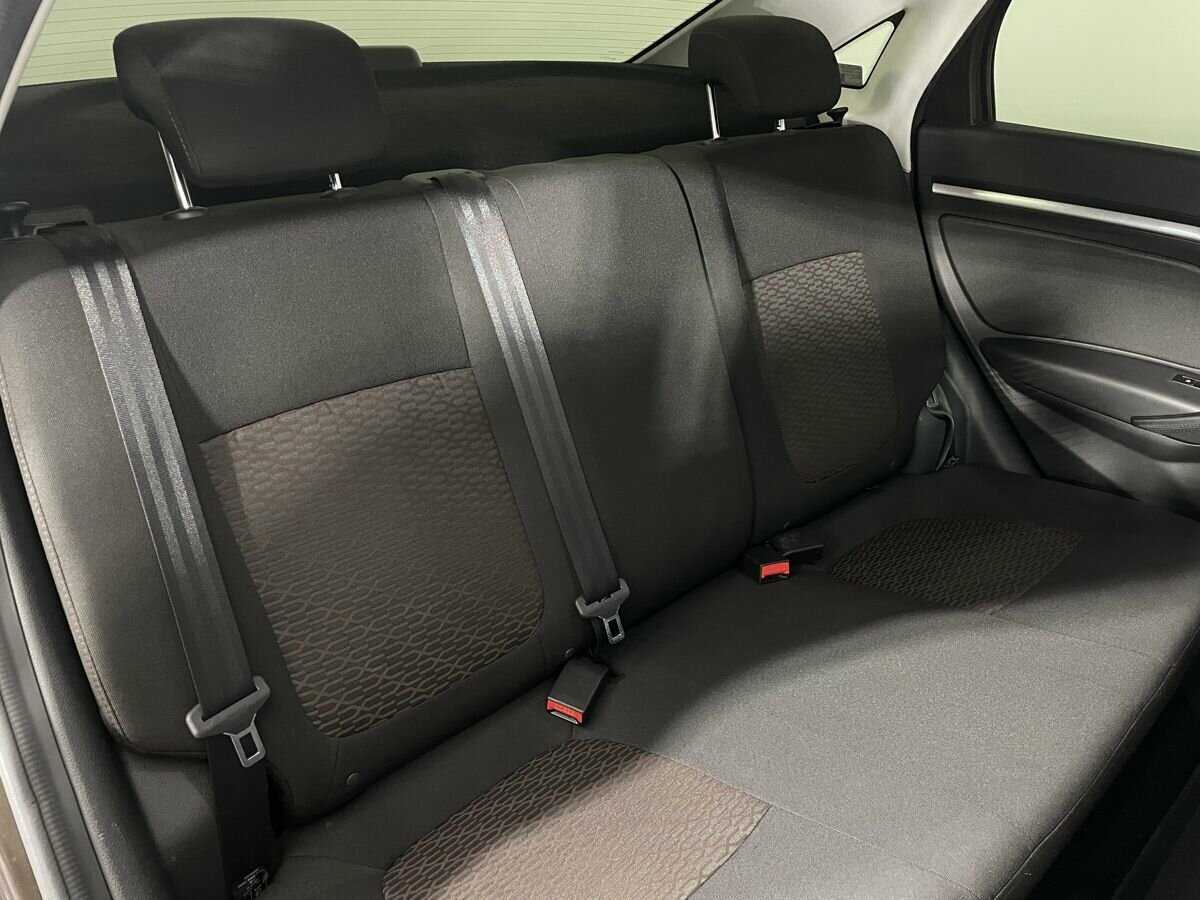 Купить Lada (ВАЗ) Vesta с пробегом. Фото: #14