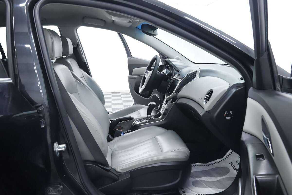 Купить Chevrolet Cruze с пробегом. Фото: #15