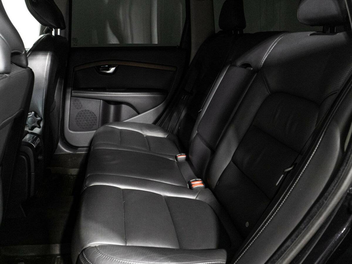 Купить Volvo XC70 с пробегом. Фото: #9