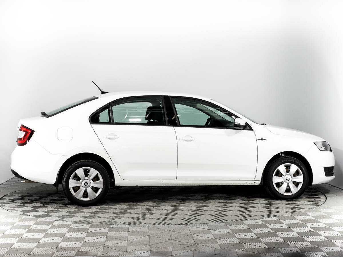 Купить Skoda Rapid с пробегом. Фото: #3