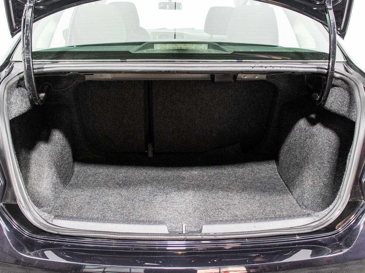 Купить Volkswagen Polo с пробегом. Фото: #16