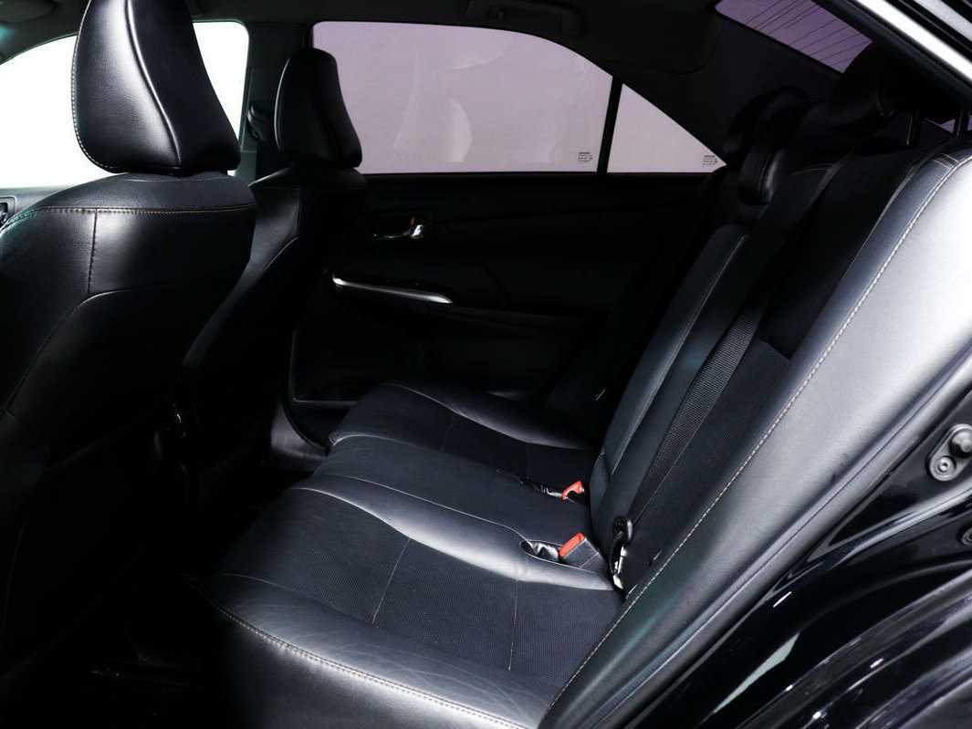 Купить Toyota Camry с пробегом. Фото: #11