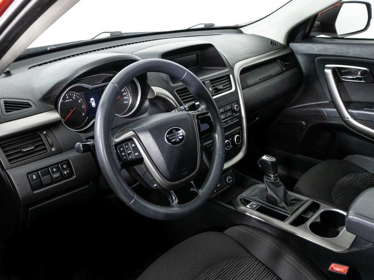 Купить FAW Besturn X80 с пробегом. Фото: #10