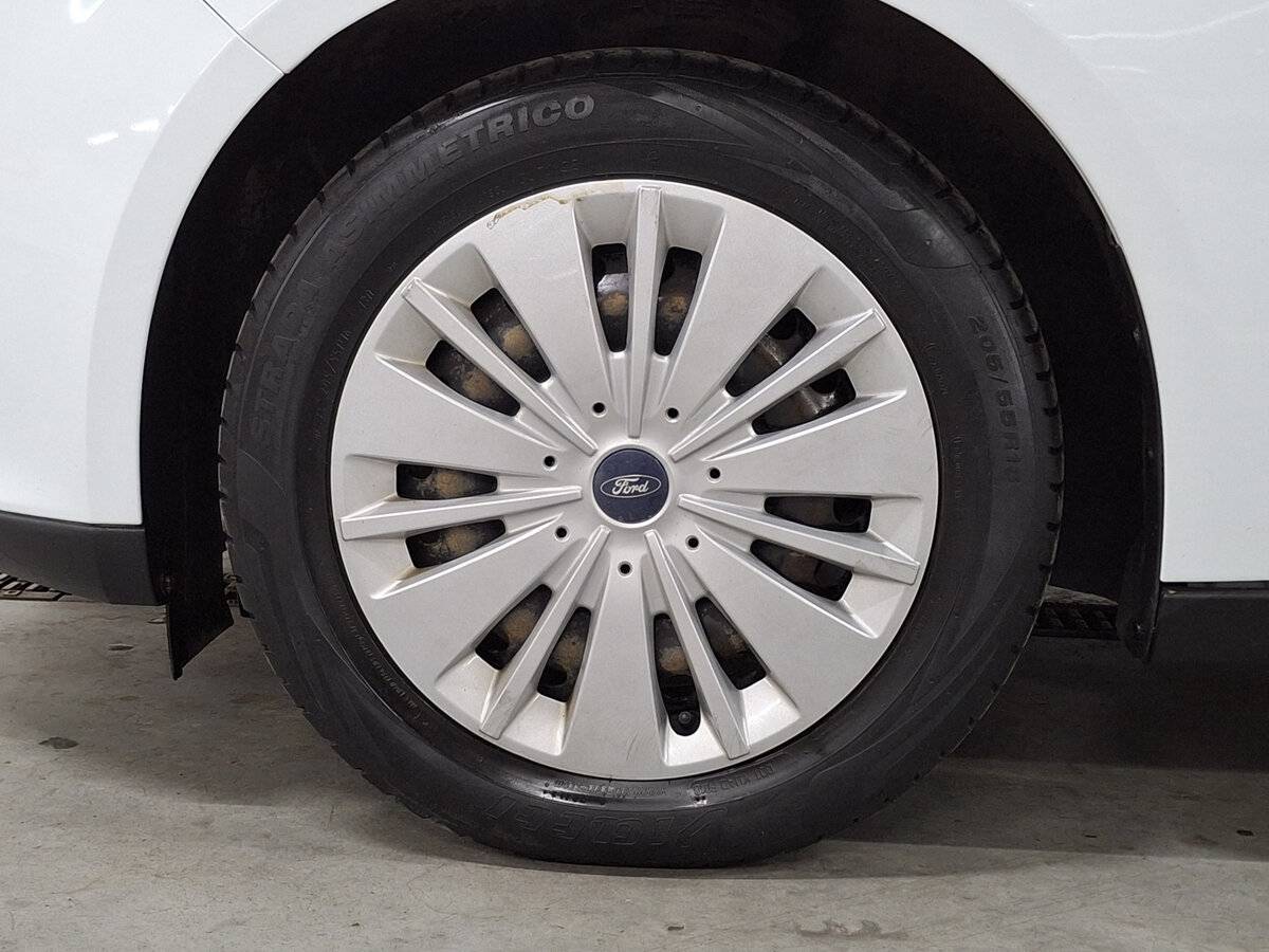 Купить Ford Focus с пробегом. Фото: #16