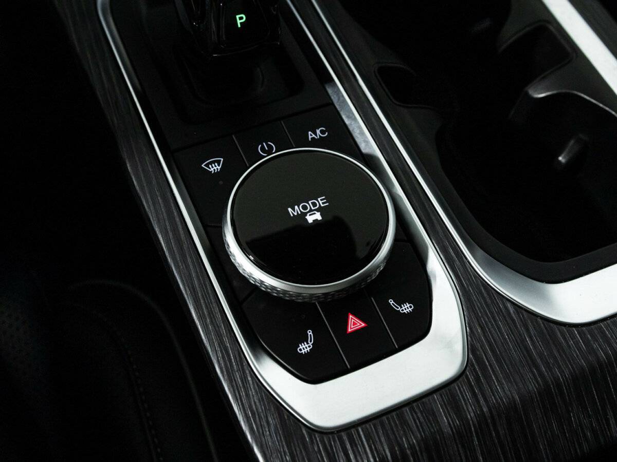 Купить Jaecoo J7 с пробегом. Фото: #19