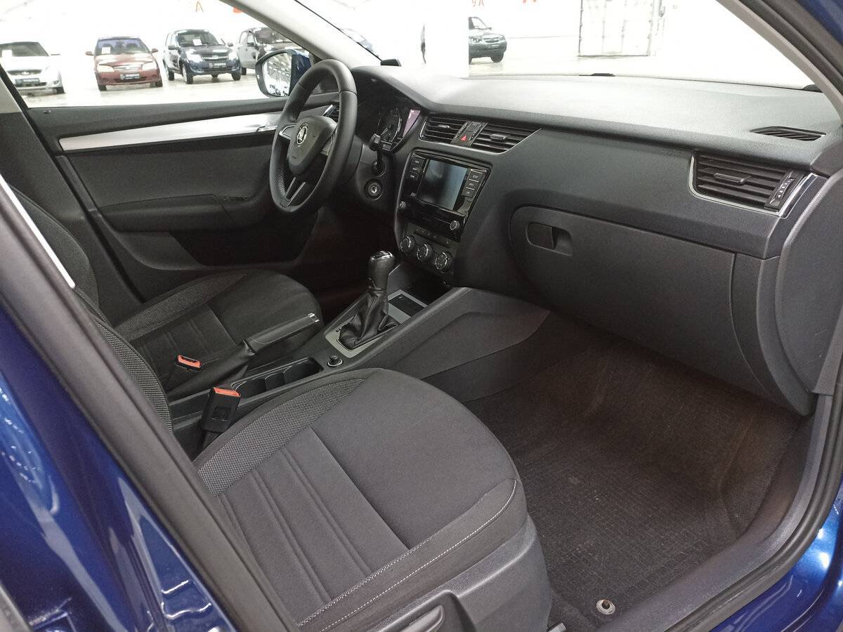 Купить Skoda Octavia с пробегом. Фото: #10