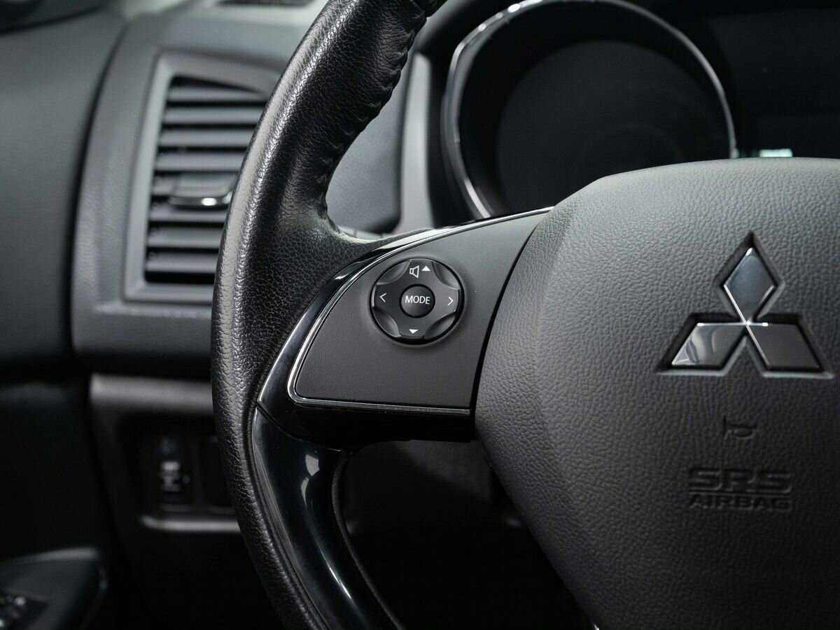 Купить Mitsubishi ASX с пробегом. Фото: #15