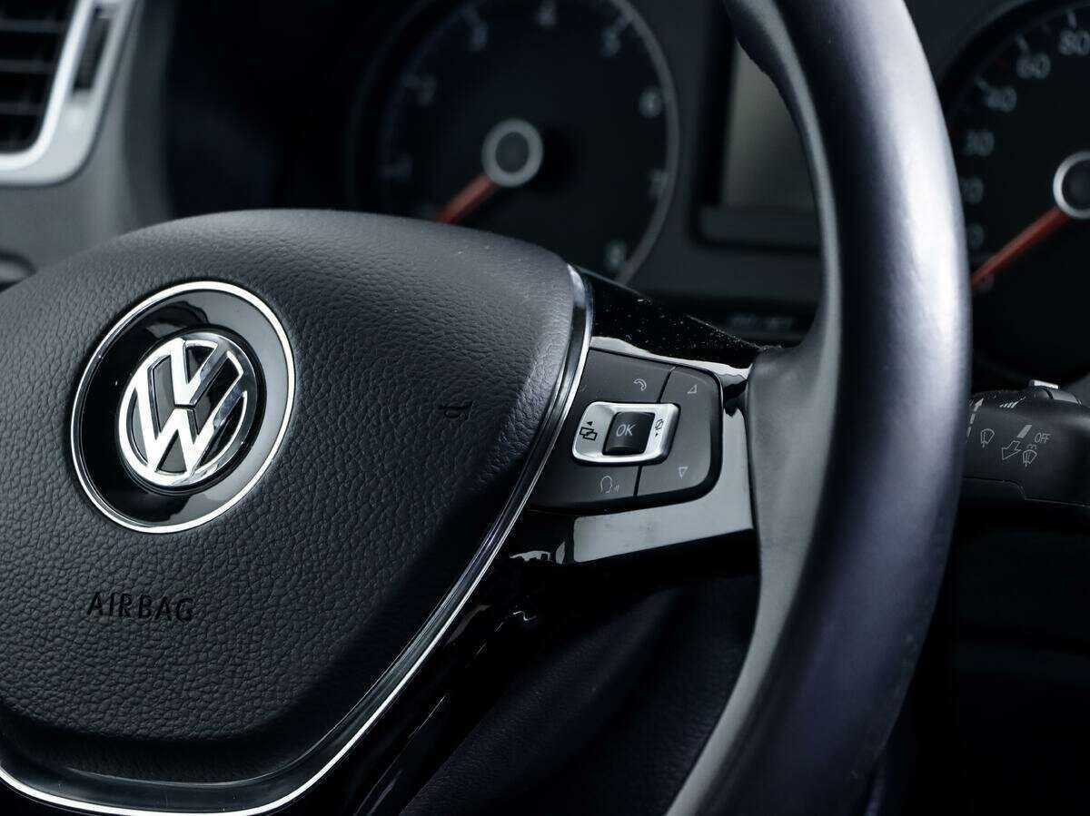 Купить Volkswagen Polo с пробегом. Фото: #13