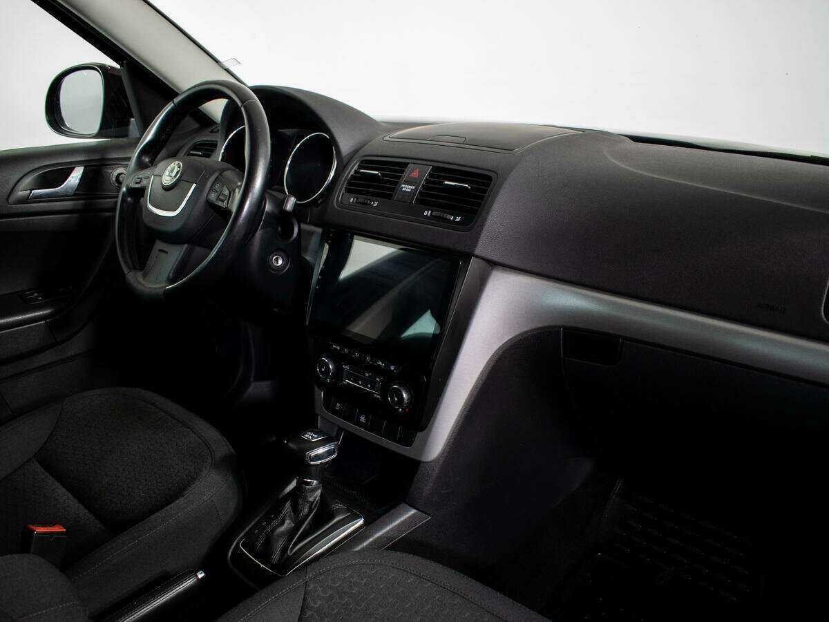 Купить Skoda Yeti с пробегом. Фото: #6