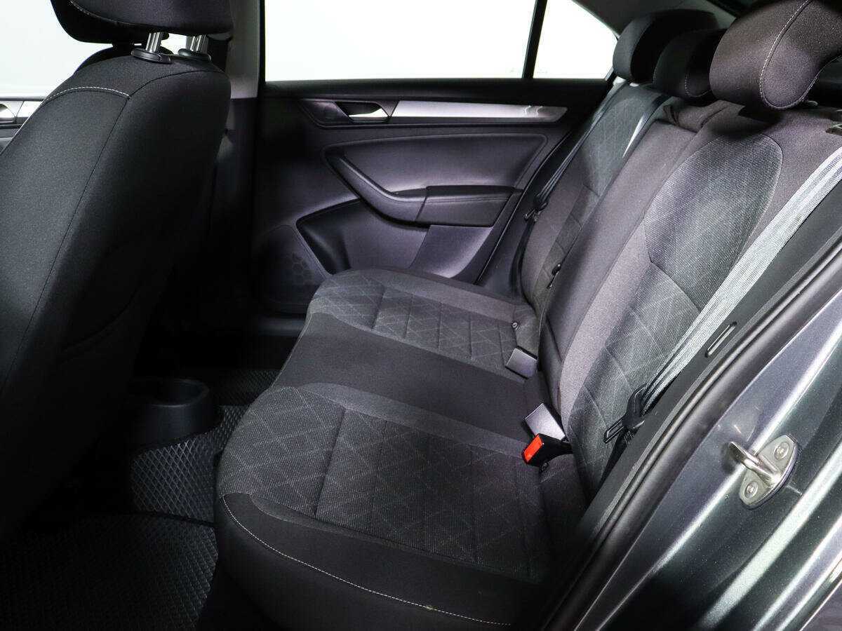 Купить Volkswagen Polo с пробегом. Фото: #7