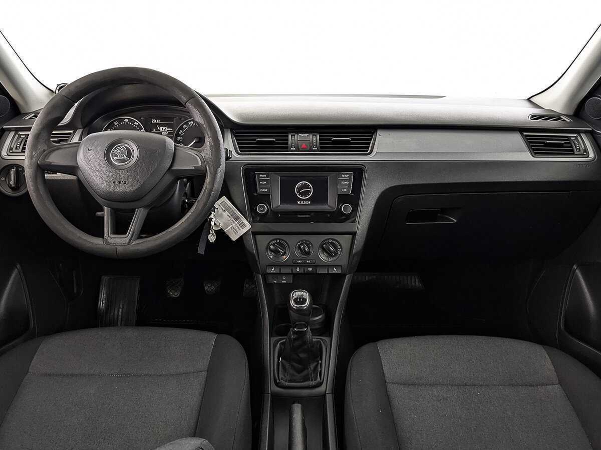 Купить Skoda Rapid с пробегом. Фото: #13