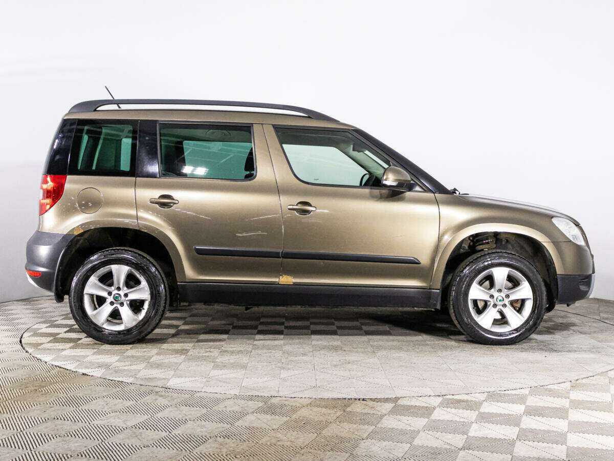 Купить Skoda Yeti с пробегом. Фото: #2