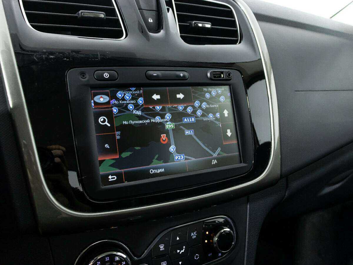 Купить Renault Sandero с пробегом. Фото: #16