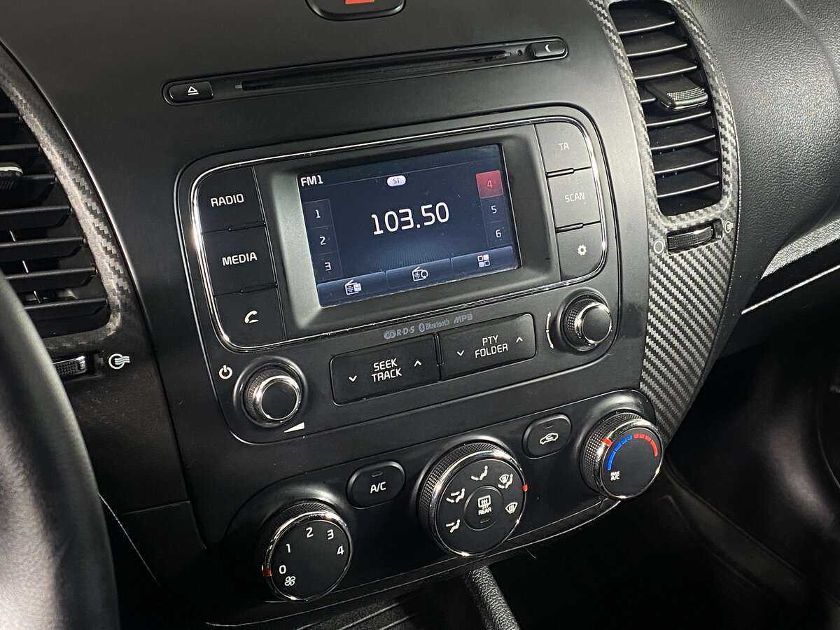 Купить Kia Cerato с пробегом. Фото: #10