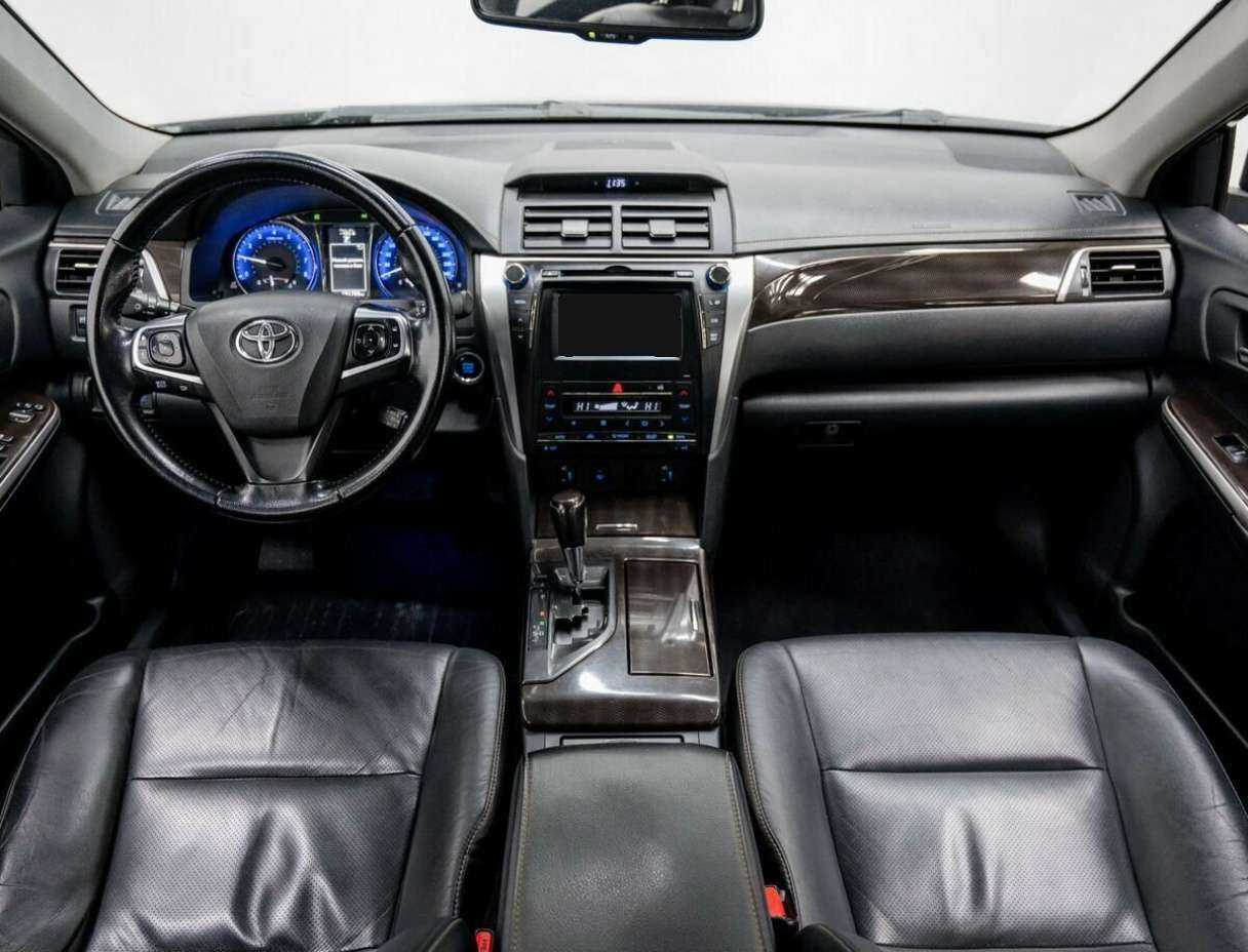 Купить Toyota Camry с пробегом. Фото: #9