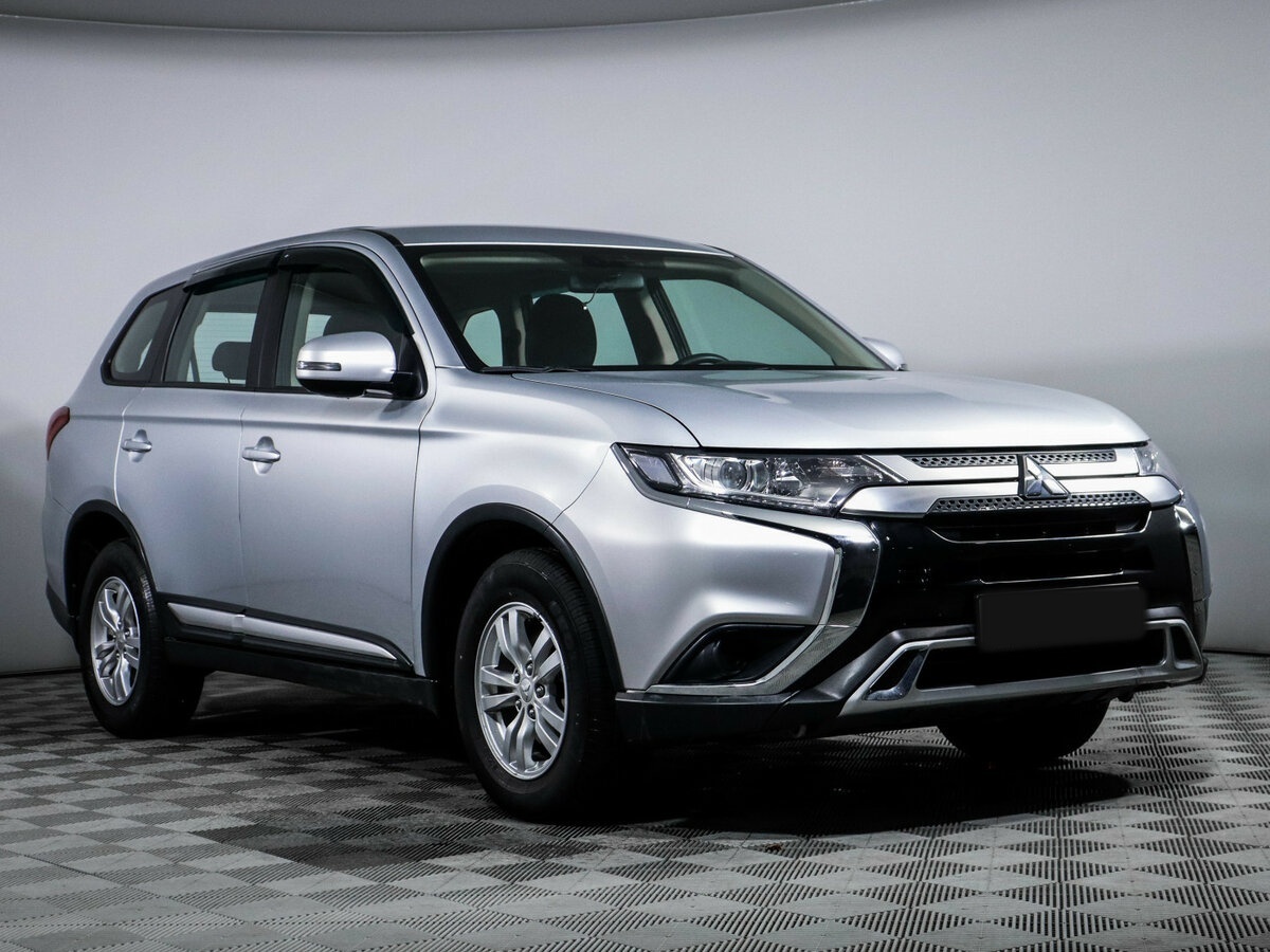 Купить Mitsubishi Outlander с пробегом. Фото: #2