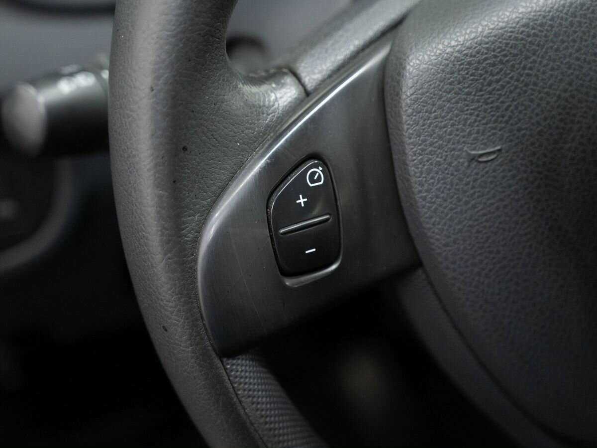 Купить Renault Sandero с пробегом. Фото: #17