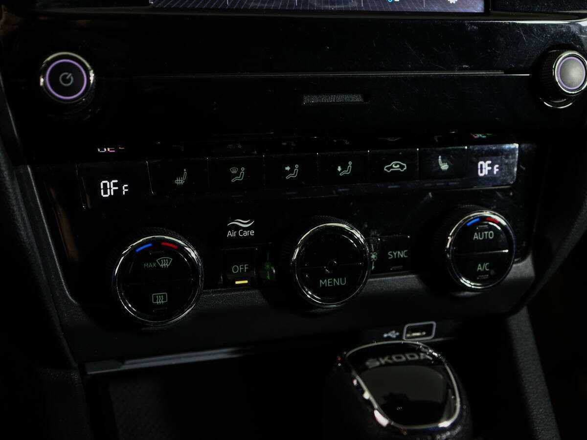 Купить Skoda Octavia с пробегом. Фото: #16