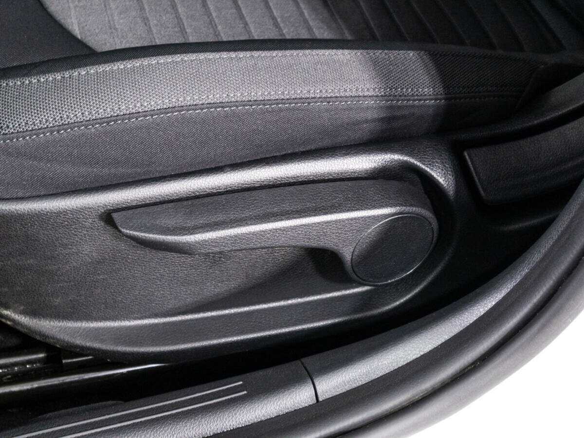 Купить Kia K5 с пробегом. Фото: #19