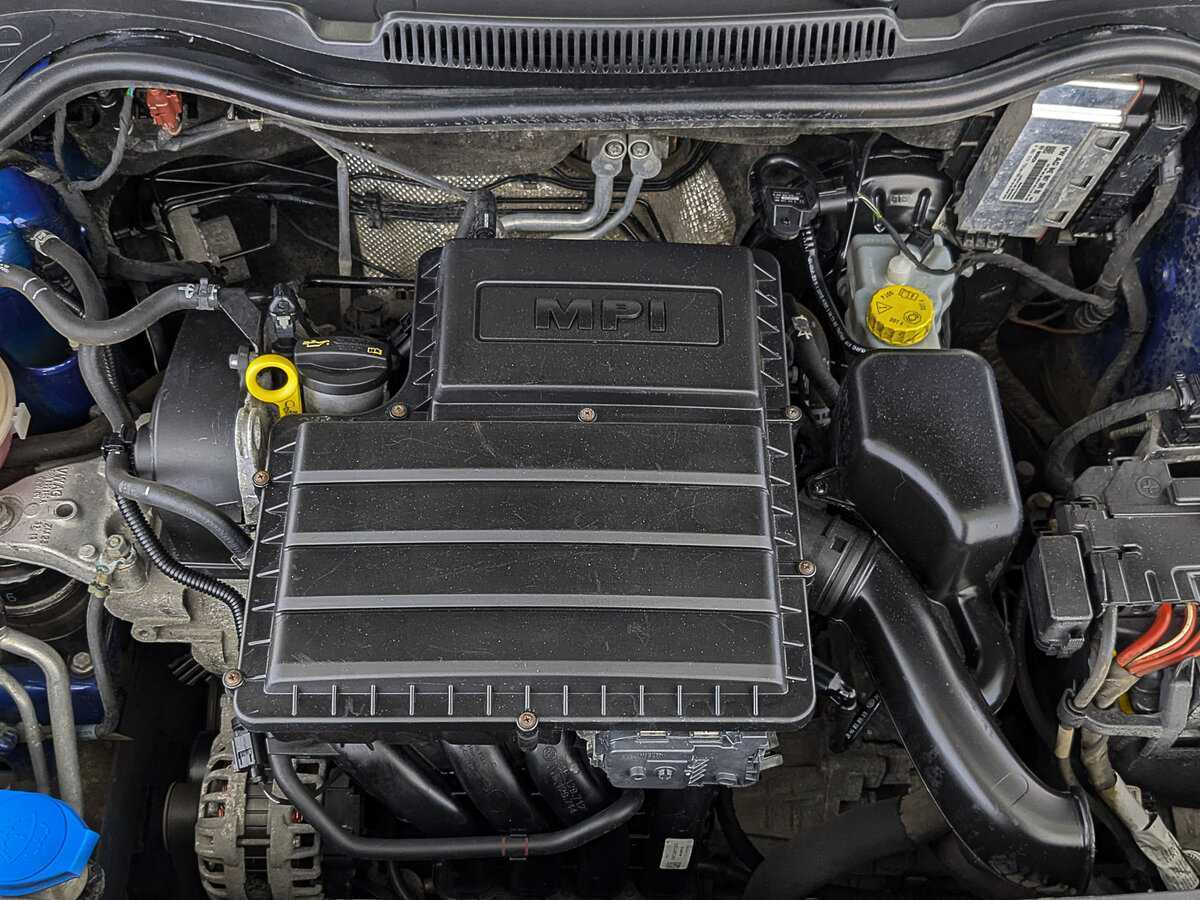 Купить Volkswagen Polo с пробегом. Фото: #8