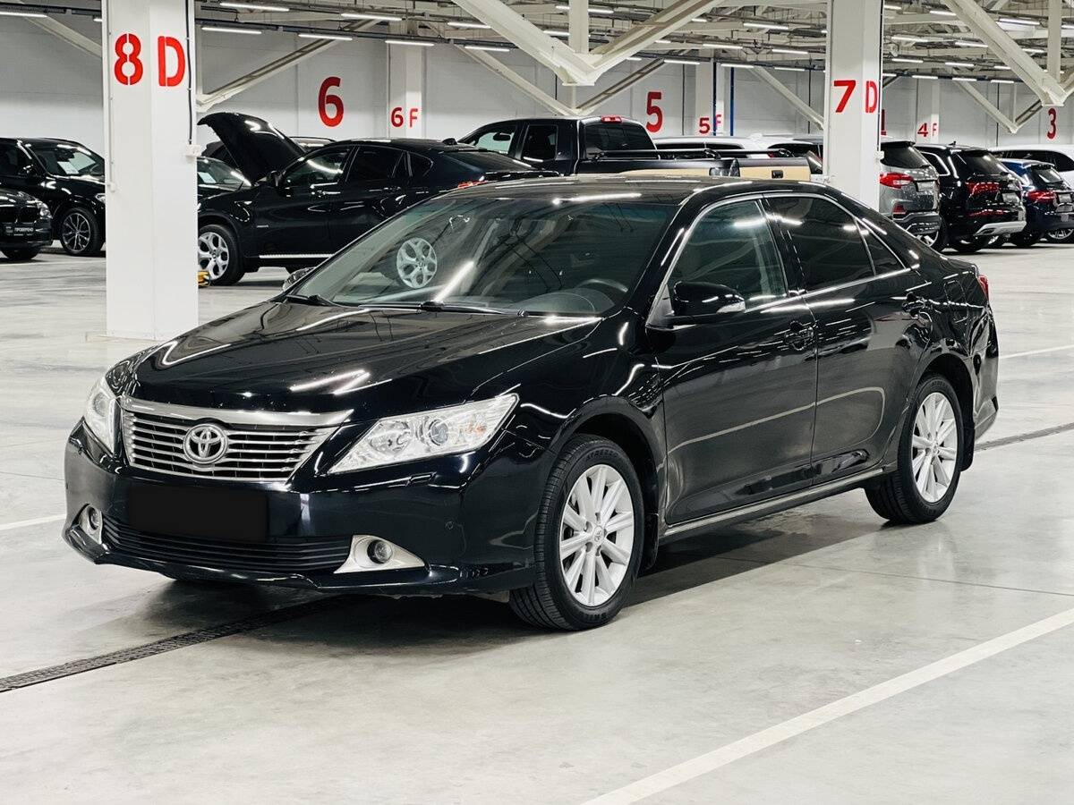 Купить Toyota Camry с пробегом. Посмотреть фото