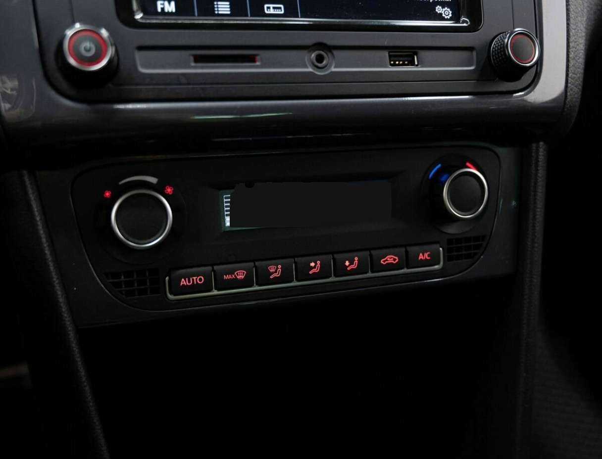 Купить Volkswagen Polo с пробегом. Фото: #21