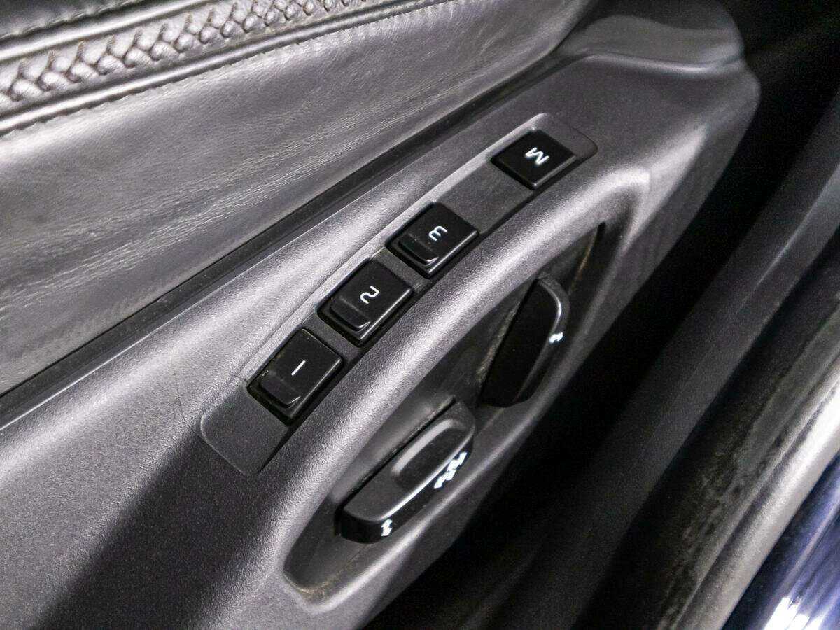 Купить Volvo XC70 с пробегом. Фото: #14