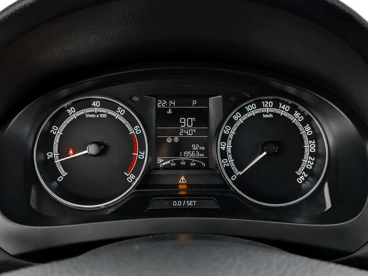 Купить Skoda Rapid с пробегом. Фото: #11