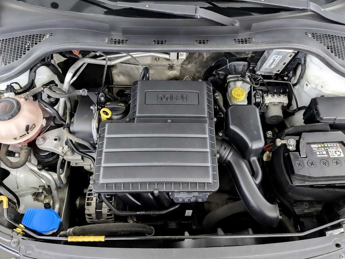 Купить Skoda Rapid с пробегом. Фото: #8