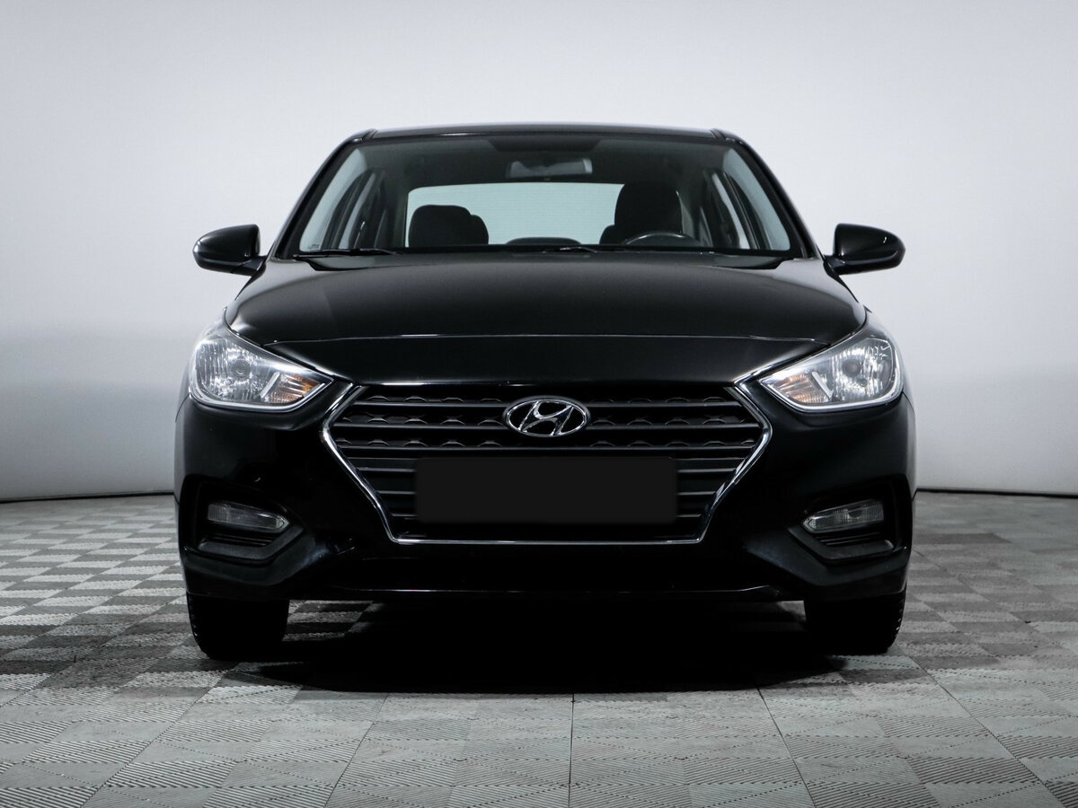 Купить Hyundai Solaris с пробегом. Фото: #1