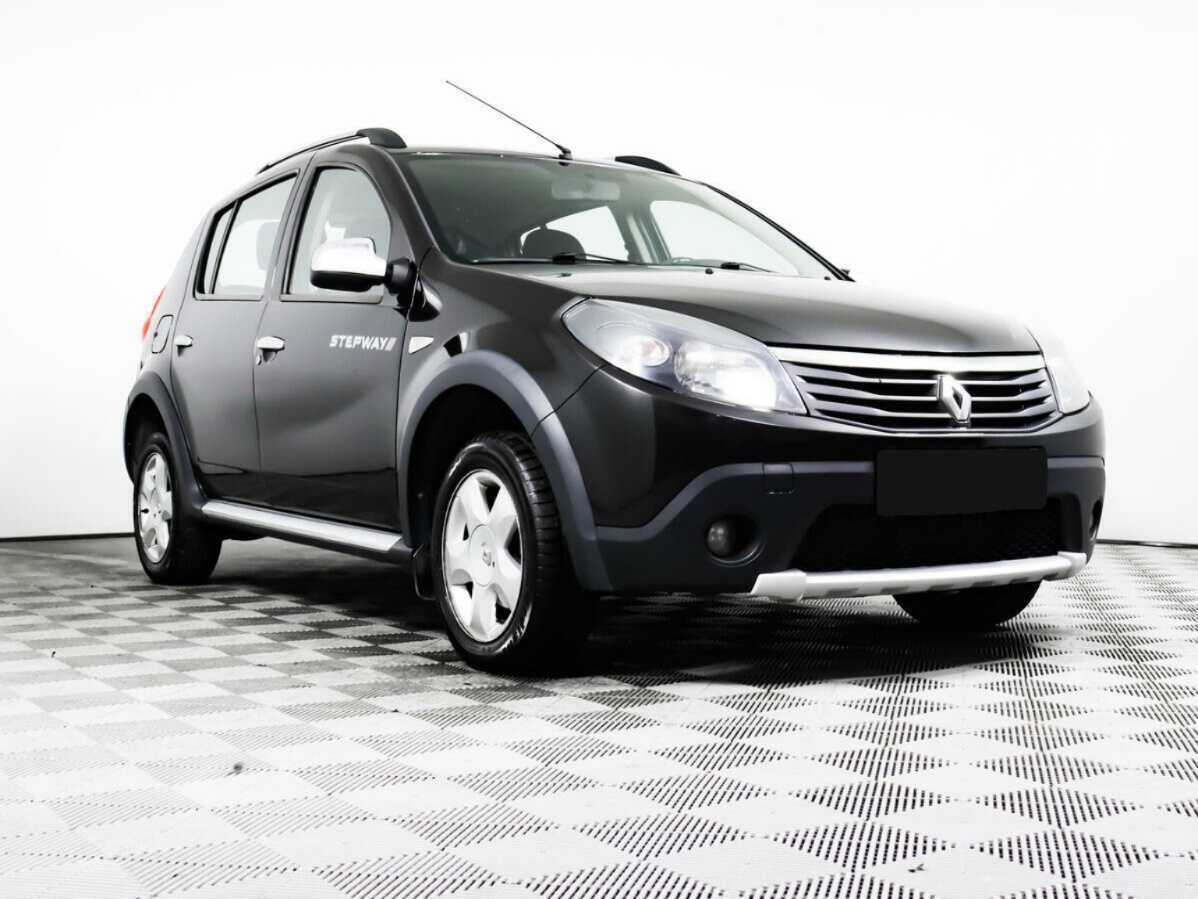 Купить Renault Sandero с пробегом. Фото: #2