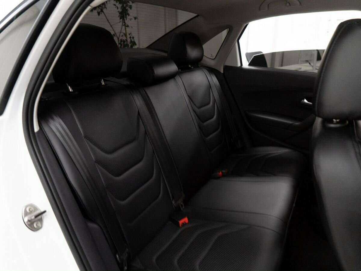Купить Volkswagen Polo с пробегом. Фото: #7