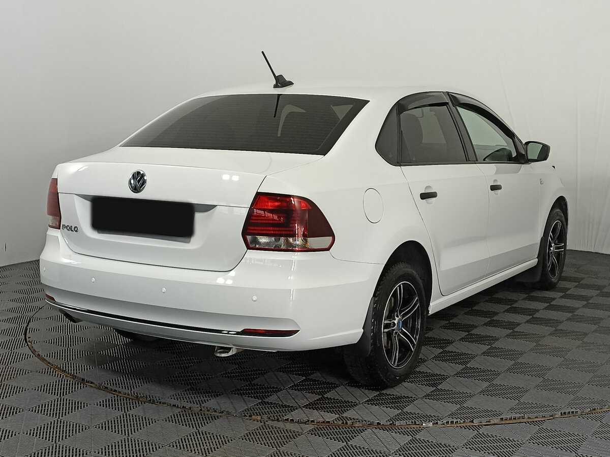 Купить Volkswagen Polo с пробегом. Фото: #4