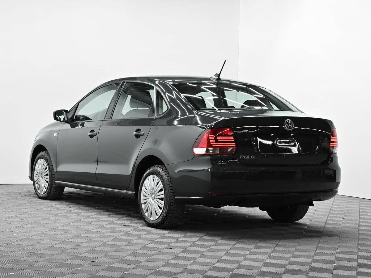 Купить Volkswagen Polo с пробегом. Фото: #2