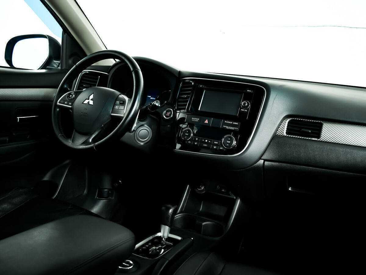 Купить Mitsubishi Outlander с пробегом. Фото: #6
