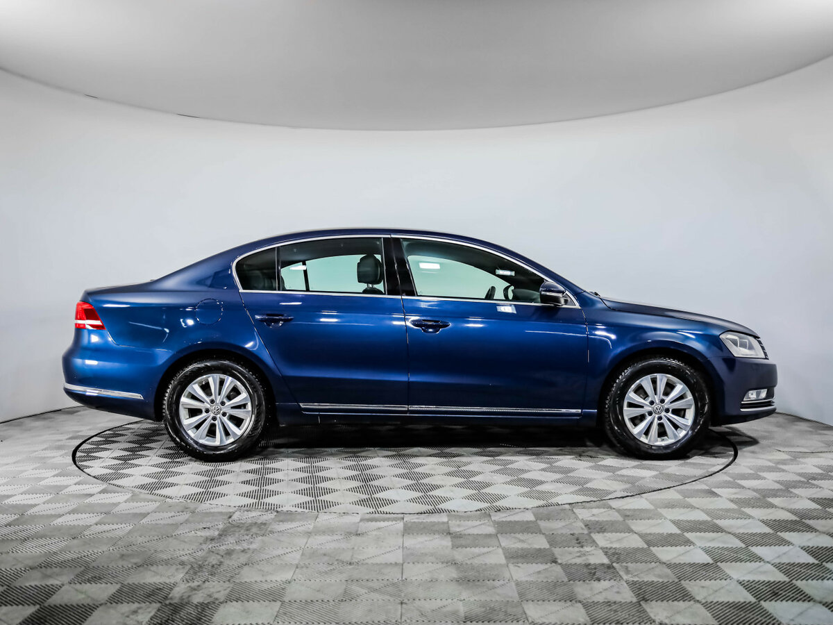 Купить Volkswagen Passat с пробегом. Фото: #3