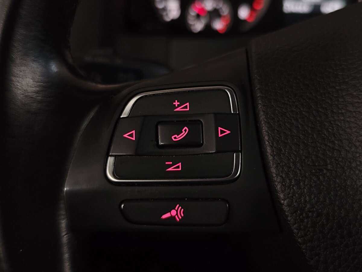 Купить Volkswagen Tiguan с пробегом. Фото: #6