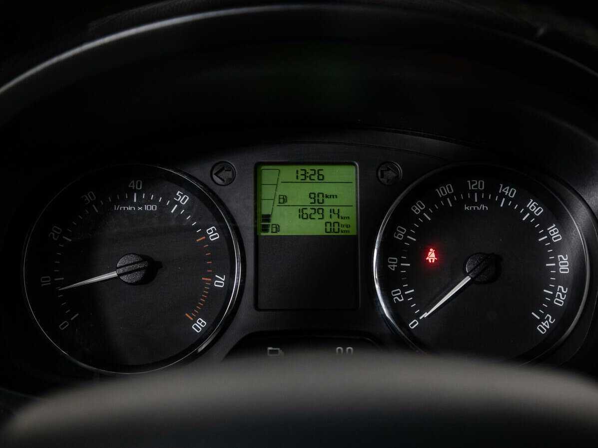 Купить Skoda Fabia с пробегом. Фото: #11