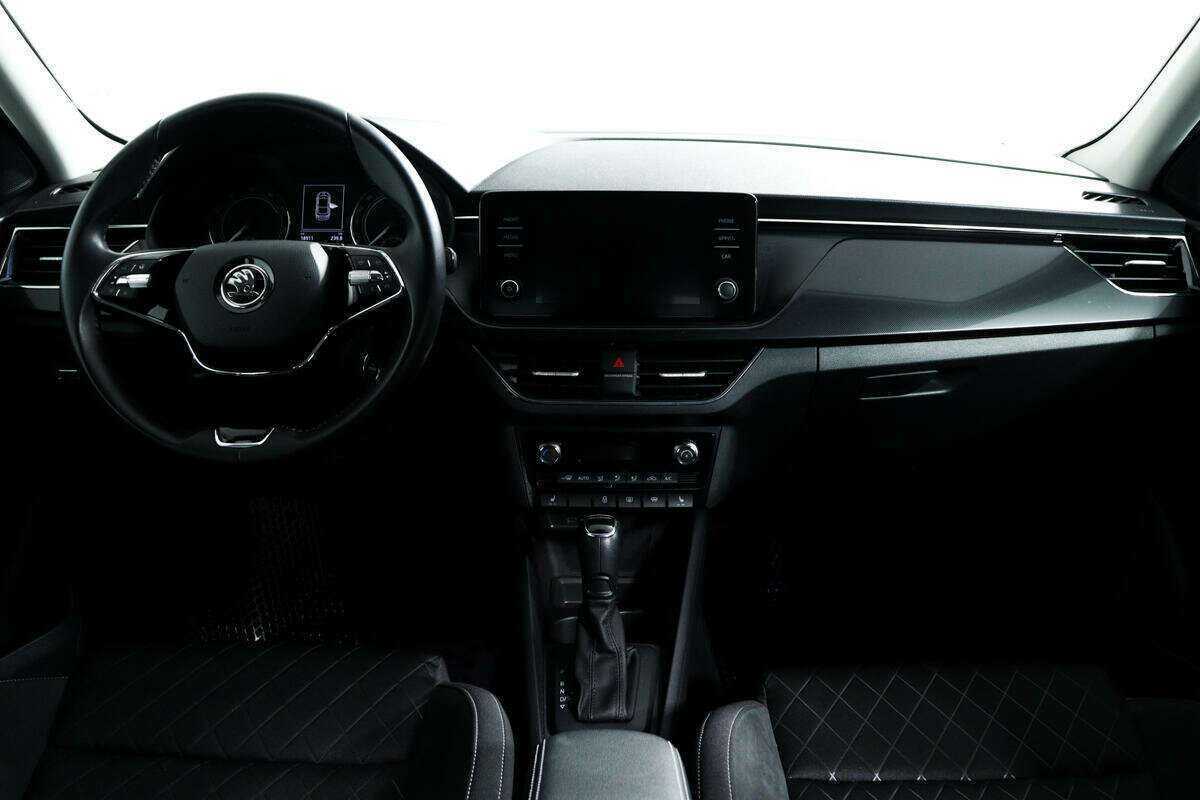 Купить Skoda Rapid с пробегом. Фото: #10