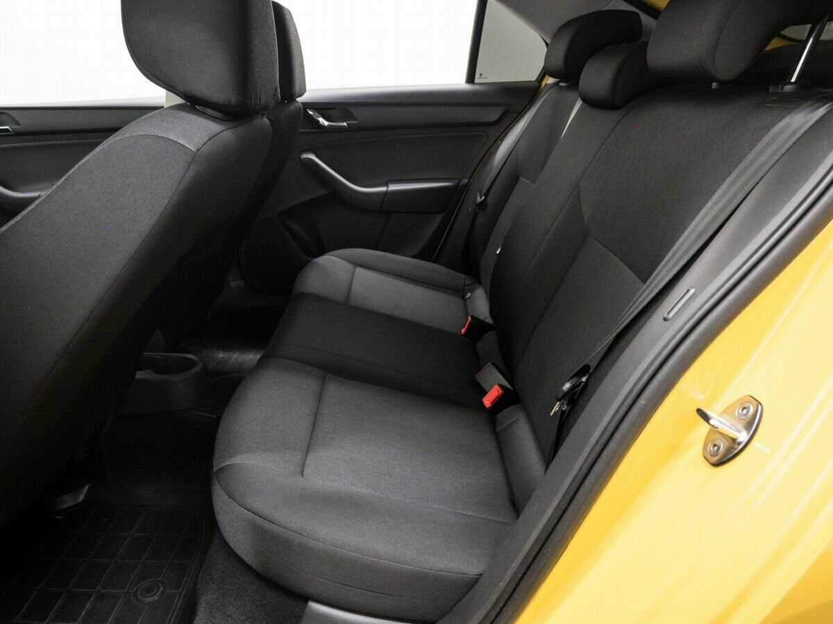 Купить Skoda Rapid с пробегом. Фото: #13