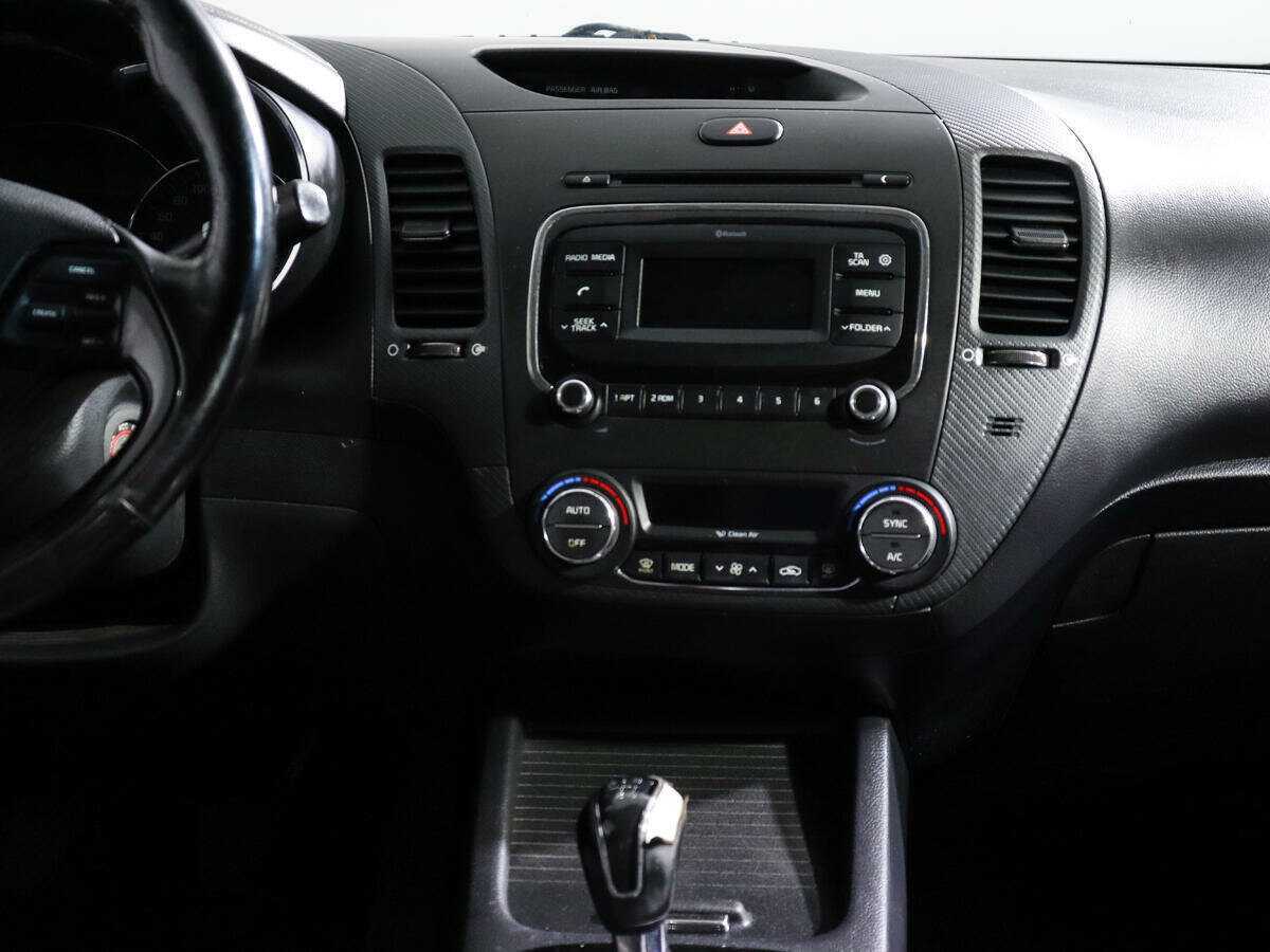 Купить Kia Cerato с пробегом. Фото: #10