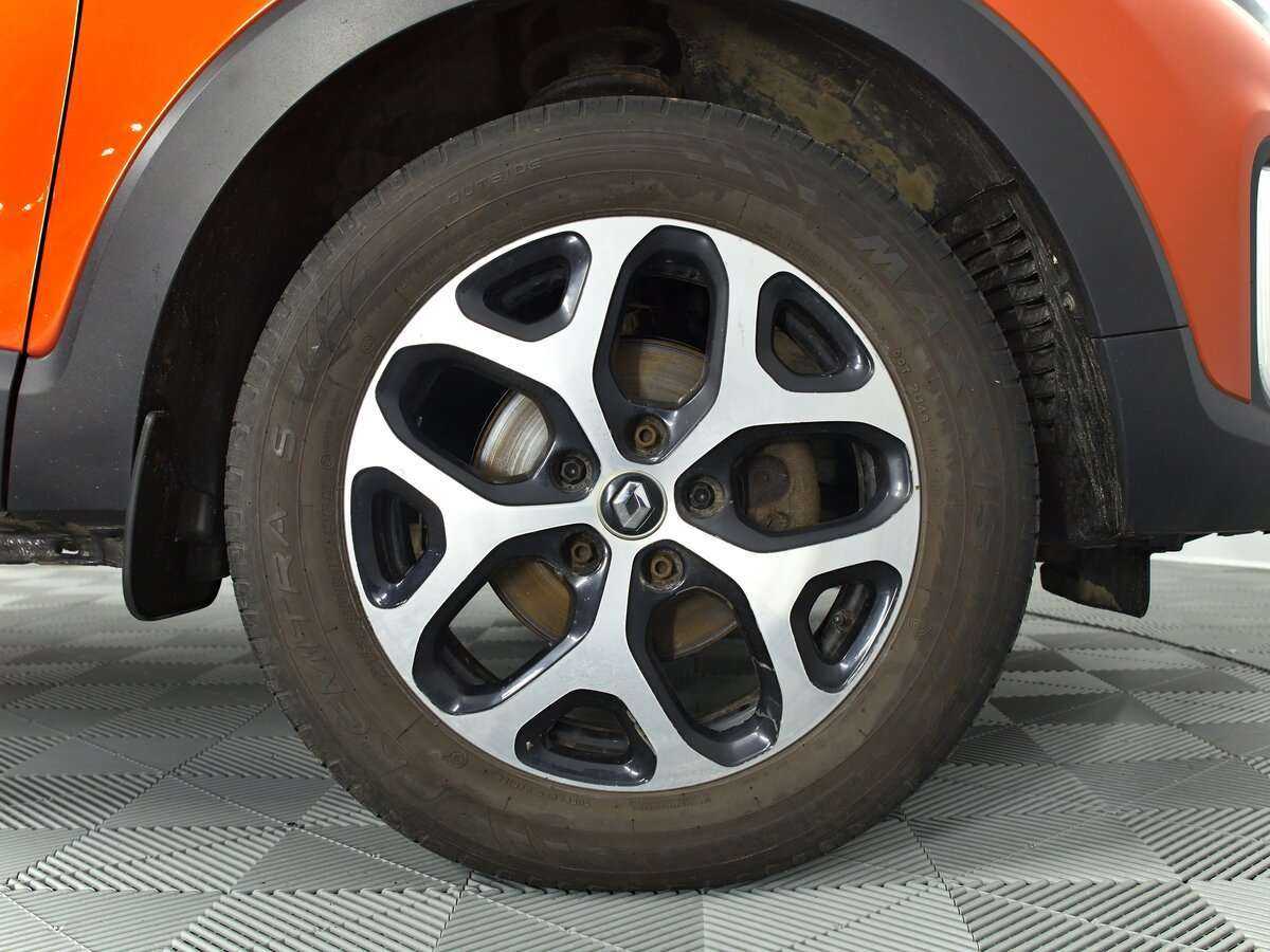 Купить Renault Kaptur с пробегом. Фото: #8