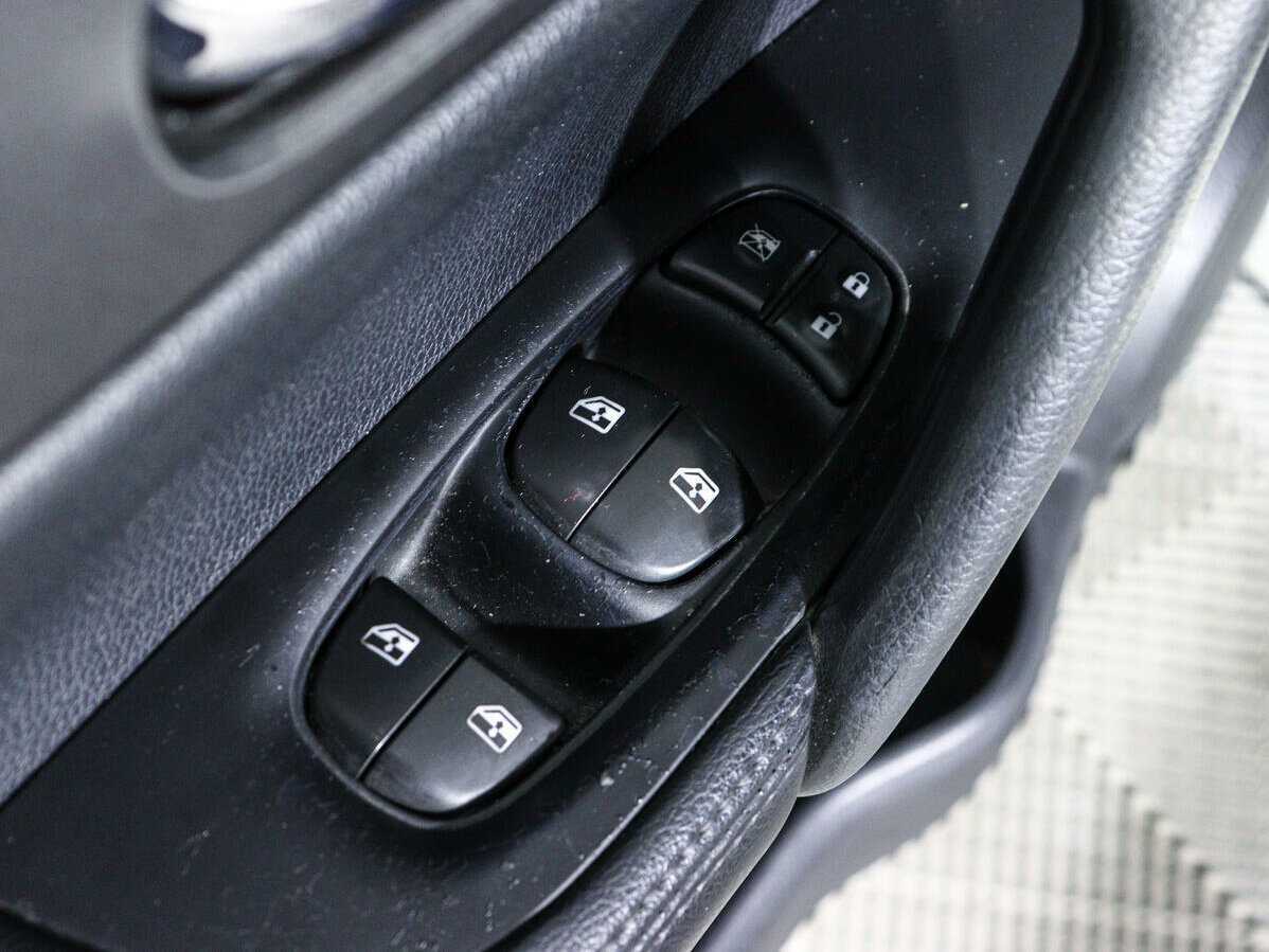 Купить Nissan Qashqai с пробегом. Фото: #13