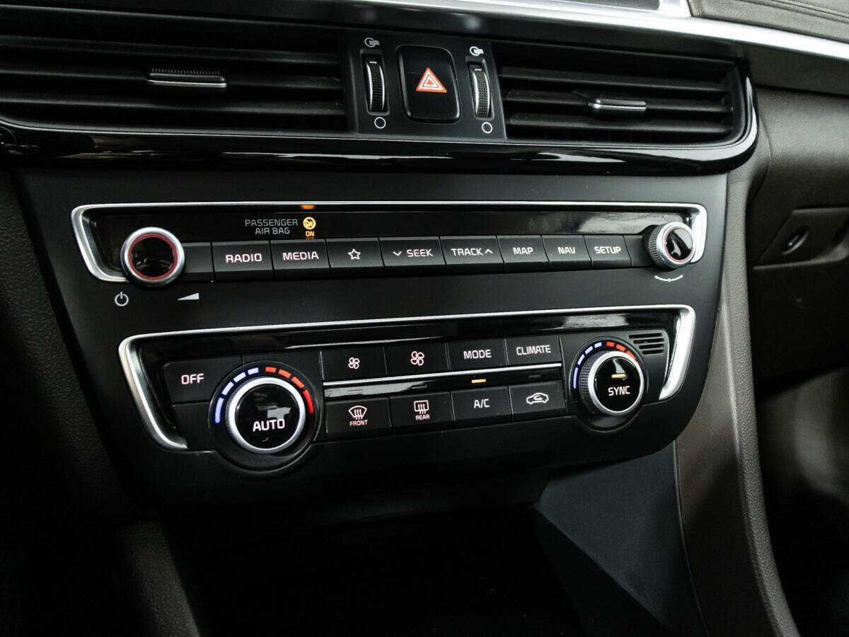 Купить Kia Optima с пробегом. Фото: #19