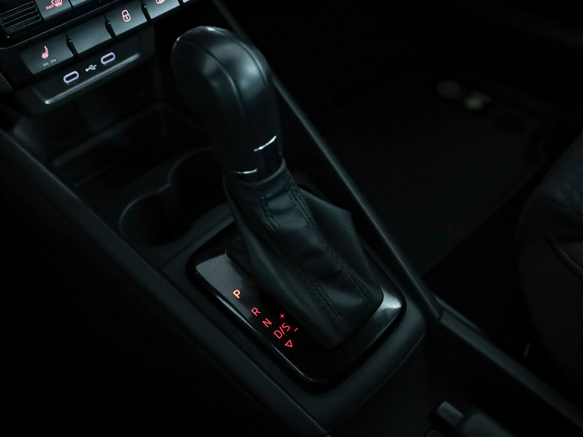 Купить Volkswagen Polo с пробегом. Фото: #16