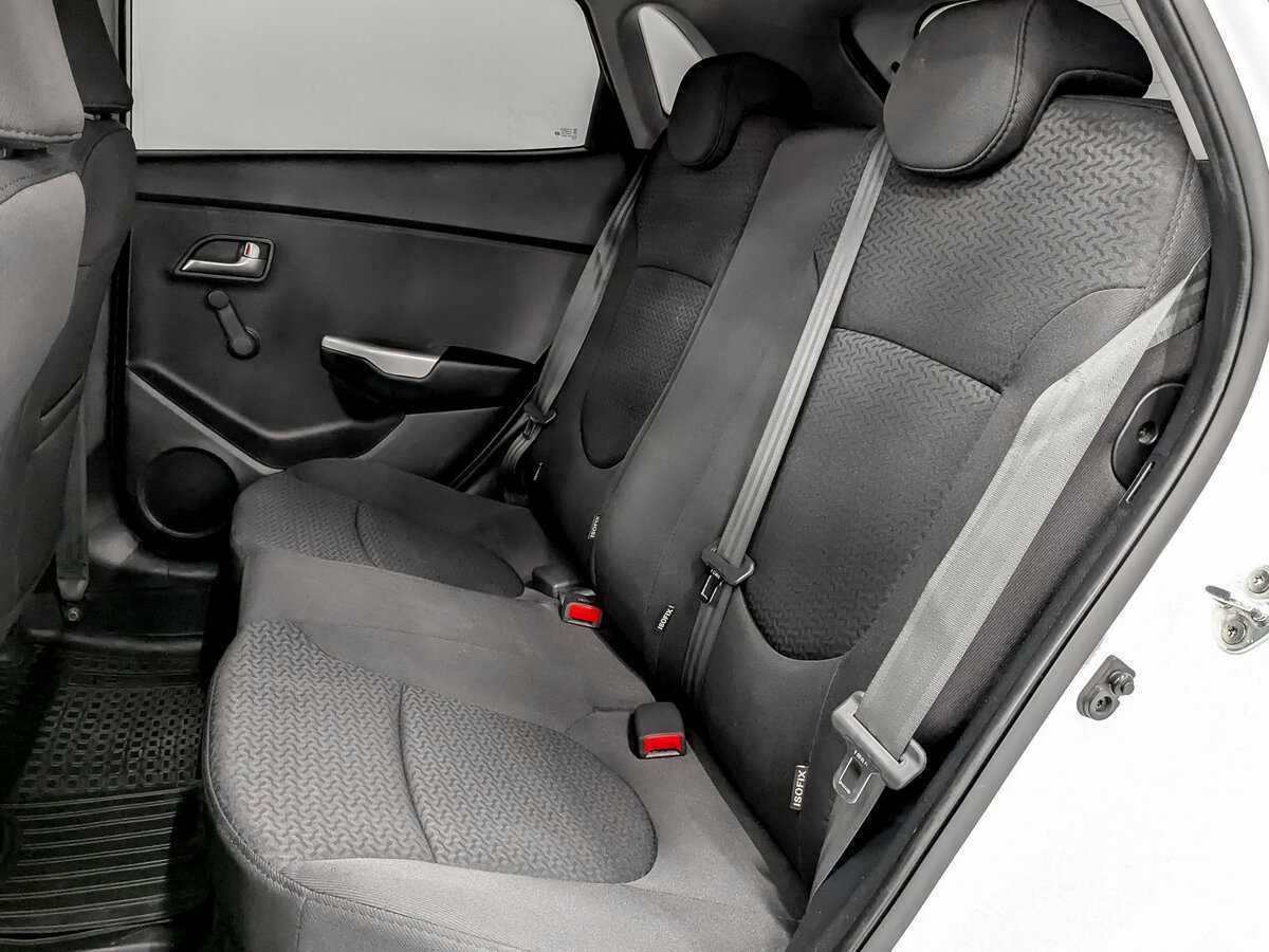 Купить Kia Rio с пробегом. Фото: #11