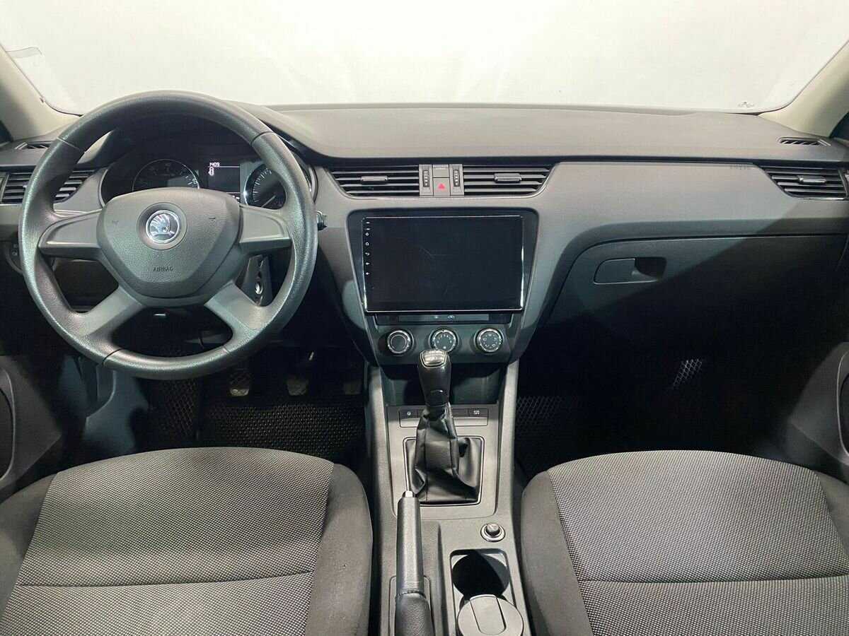 Купить Skoda Octavia с пробегом. Фото: #8