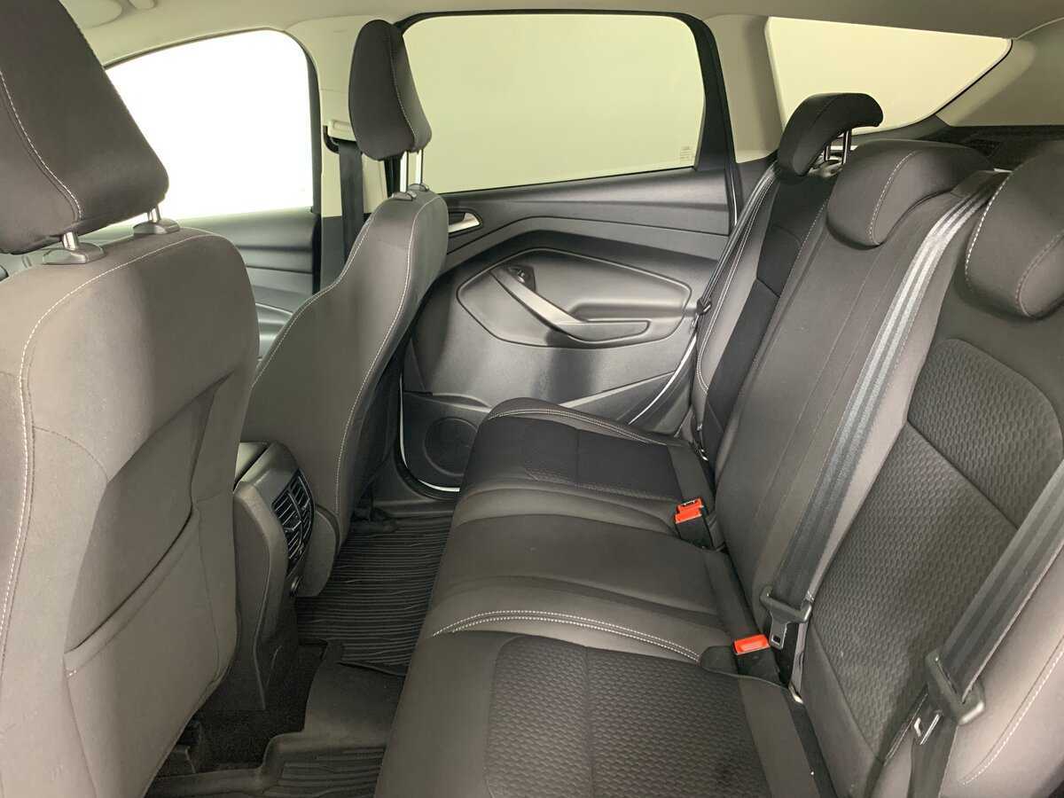 Купить Ford Kuga с пробегом. Фото: #18