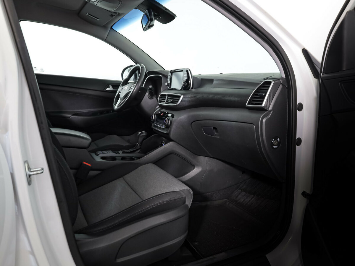 Купить Hyundai Tucson с пробегом. Фото: #24