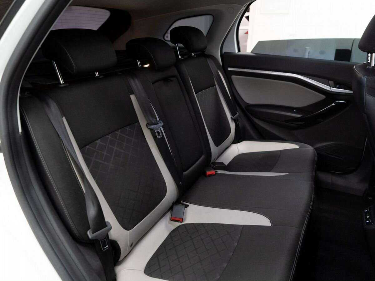 Купить Lada (ВАЗ) Vesta с пробегом. Фото: #7